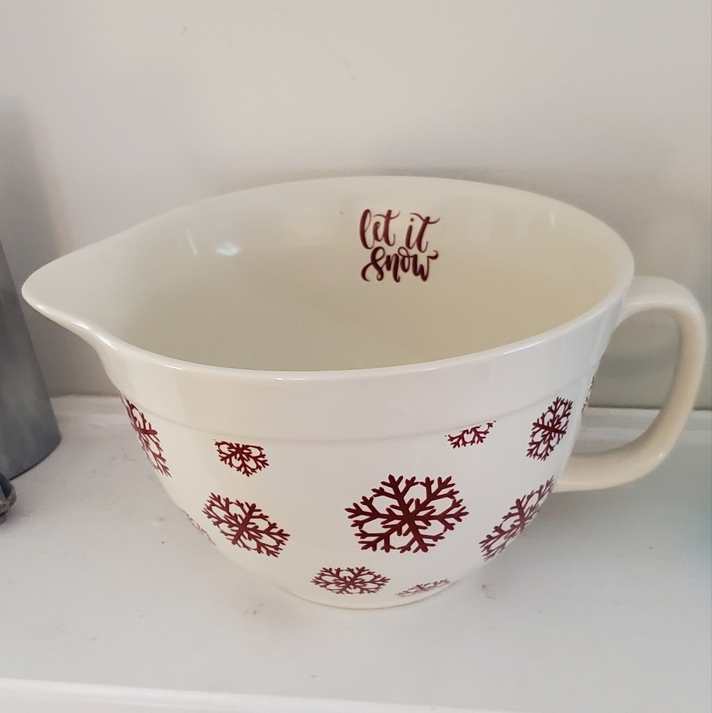 BAKE SHOP by Masterclass Let it Snow 2 quart mixing bowl